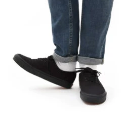 Vans - Unisex Authentic Shoes (0EE3BKA) 10 Vans - Unisex Authentic Shoes (0EE3BKA) -Urban Feet Shop Vans UnisexAuthentic 0EE3BKA 06